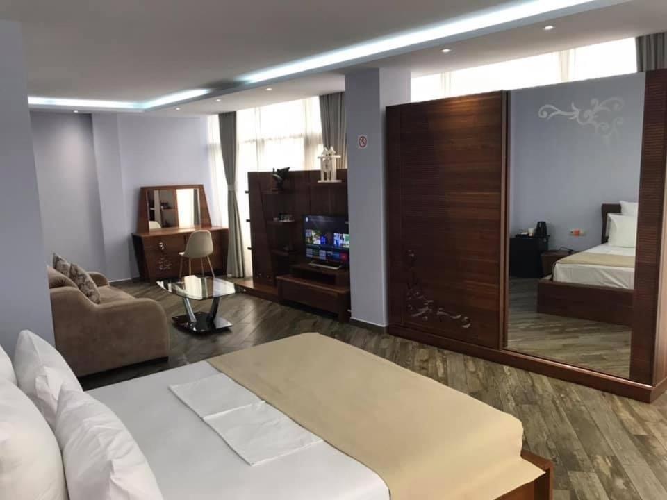 Hotel Light Palace Batumi Ngoại thất bức ảnh